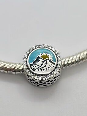 Pandora California Exclusive Charm